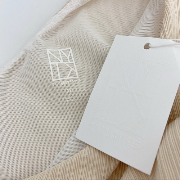 Revolve Not Yours To Keep Jeanette Bodysuit in Cream Size M - Picture 7 of 11